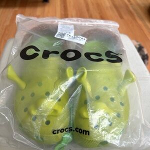Crocs men’s Shrek Clogs